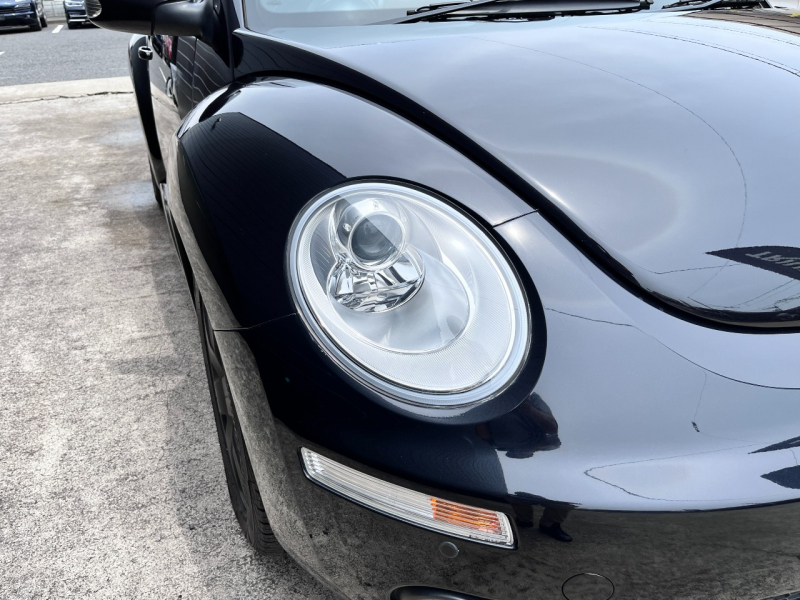 フォルクスワーゲン ニュービートル 中古車