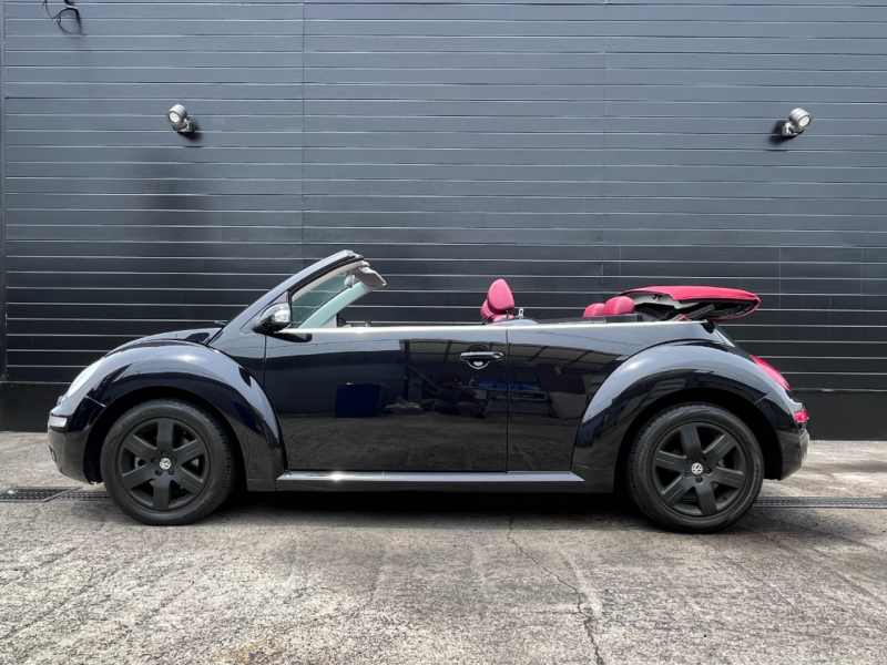 フォルクスワーゲン ニュービートル 中古車