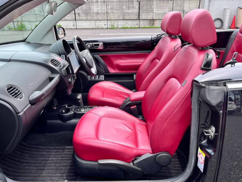 フォルクスワーゲン ニュービートル 中古車