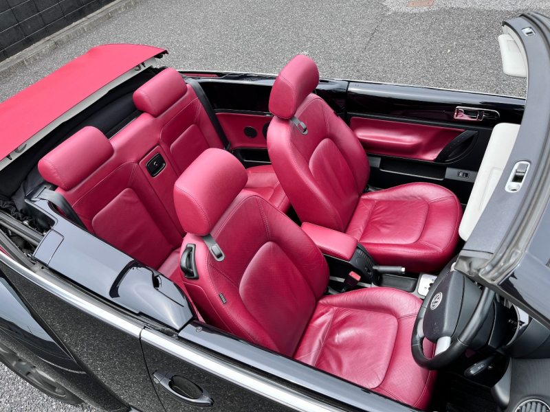 フォルクスワーゲン ニュービートル 中古車