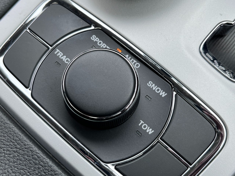 ジープ グランドチェロキー 中古車