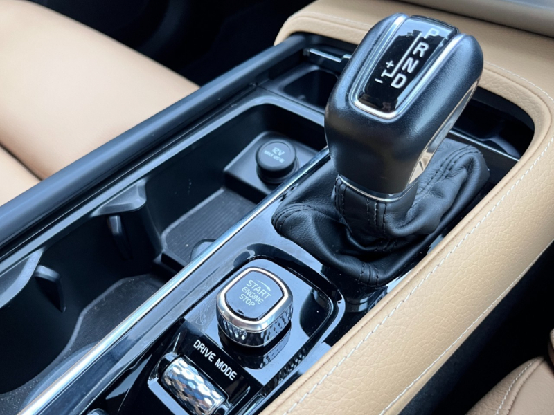 ボルボ XC90 中古車