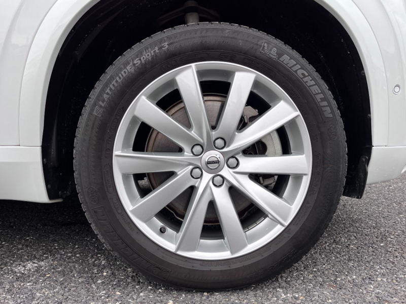 ボルボ XC90 中古車