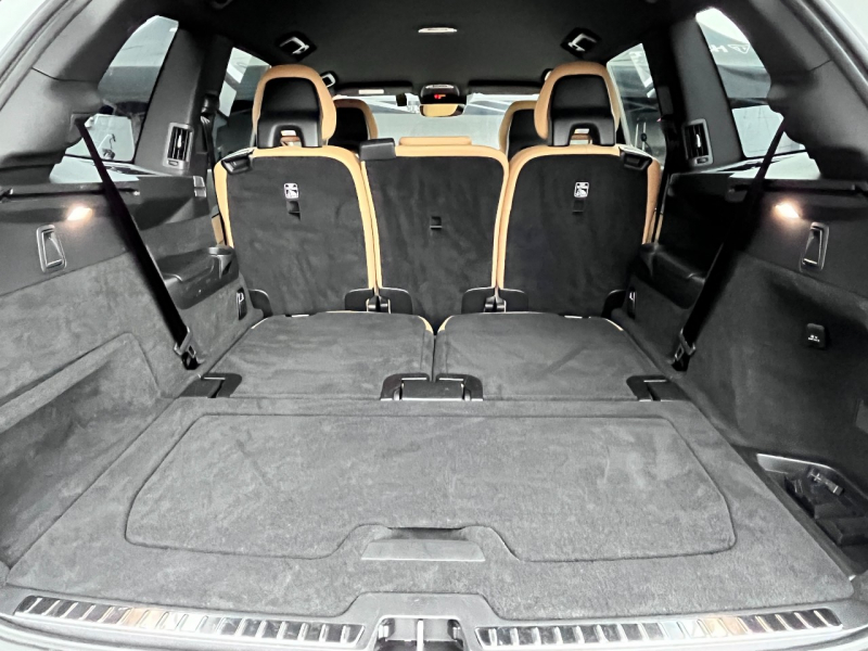 ボルボ XC90 中古車