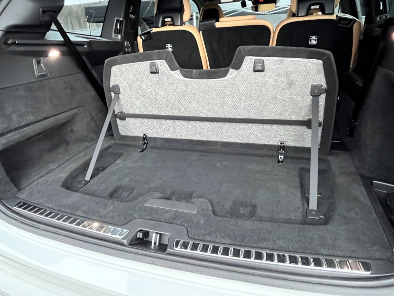 ボルボ XC90 中古車