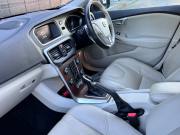 ボルボ V40 中古車