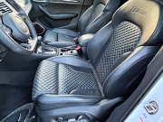 アウディ RS Q3 中古車