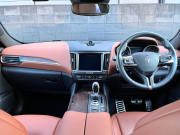 マセラティ レヴァンテ 中古車