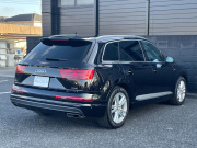 アウディ Q7 中古車
