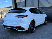 アルファロメオ ステルヴィオ 中古車