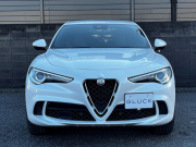 アルファロメオ ステルヴィオ 中古車