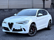 アルファロメオ ステルヴィオ 中古車