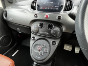 アバルト 595 中古車
