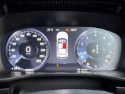 ボルボ XC40 中古車