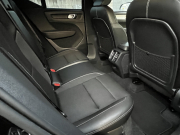 ボルボ XC40 中古車