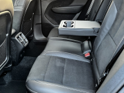 ボルボ XC40 中古車