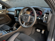 ボルボ XC40 中古車