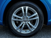 アウディ Q3 中古車