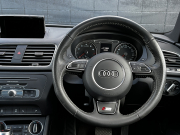 アウディ Q3 中古車