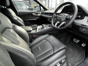 アウディ Q7 中古車