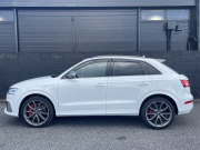 アウディ RS Q3 中古車