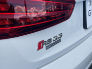 アウディ RS Q3 中古車