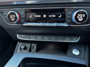 アウディ Q5 中古車