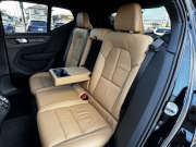 ボルボ XC40 中古車