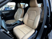 ボルボ XC40 中古車