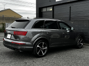 アウディ Q7 中古車