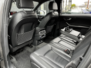 アウディ Q7 中古車
