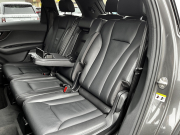 アウディ Q7 中古車