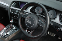 アウディ S4 中古車