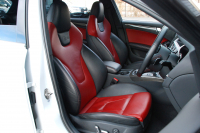 アウディ S4 中古車