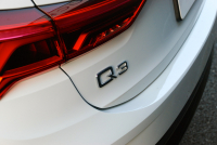 アウディ Q3 中古車