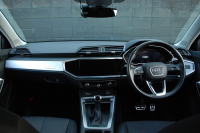 アウディ Q3 中古車