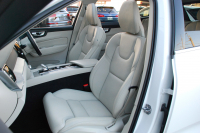 ボルボ XC60 中古車