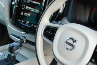 ボルボ XC60 中古車