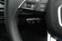 アウディ Q2 中古車