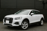 アウディ Q2 中古車