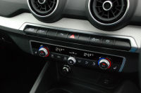 アウディ Q2 中古車