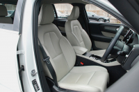 ボルボ XC40 中古車