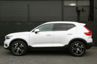 ボルボ XC40 中古車