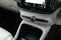 ボルボ XC40 中古車