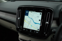 ボルボ XC40 中古車