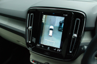 ボルボ XC40 中古車