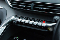 プジョー 3008 中古車