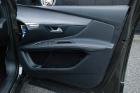 プジョー 3008 中古車