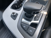 アウディ Q7 中古車