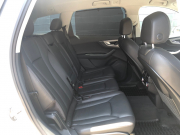 アウディ Q7 中古車